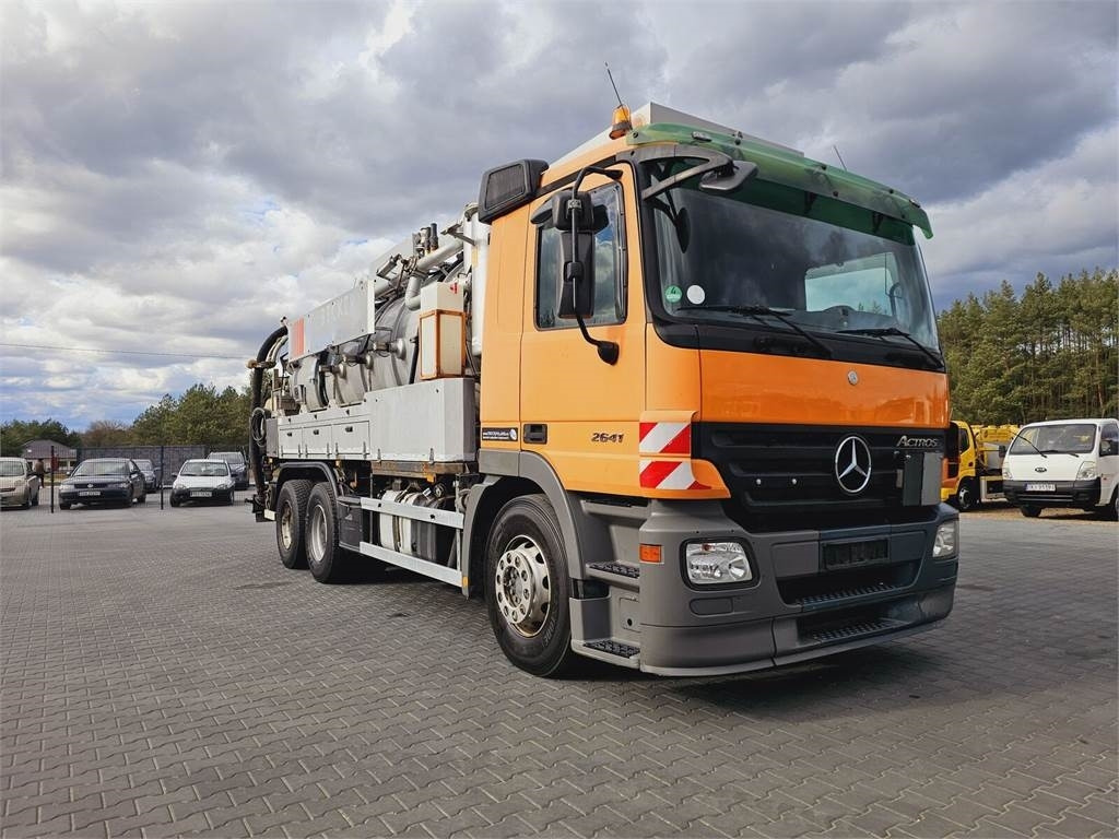 Mercedes-Benz WUKO KROLL COMBI FOR SEWER CLEANING - Каналопочистваща машина: снимка 3 Mercedes-Benz WUKO KROLL COMBI FOR SEWER CLEANING - Каналопочистваща машина: снимка 3