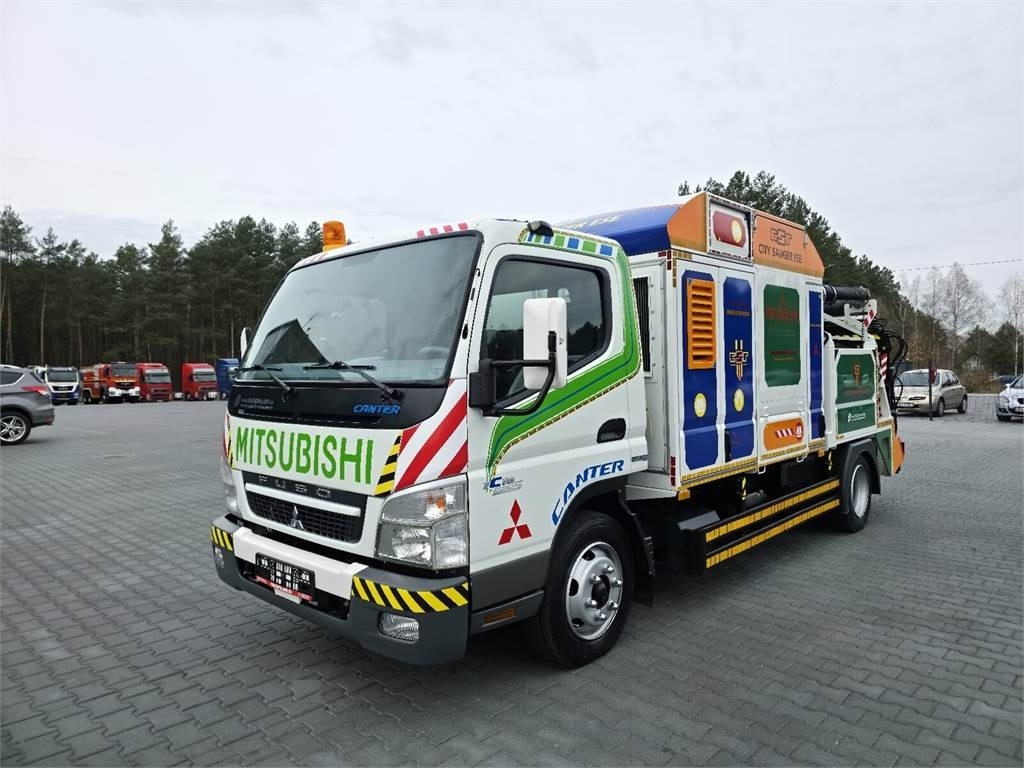Mitsubishi CANTER odkurzacz koparka ssąca Saugbagger CITY SAU - Каналопочистваща машина: снимка 3 Mitsubishi CANTER odkurzacz koparka ssąca Saugbagger CITY SAU - Каналопочистваща машина: снимка 3
