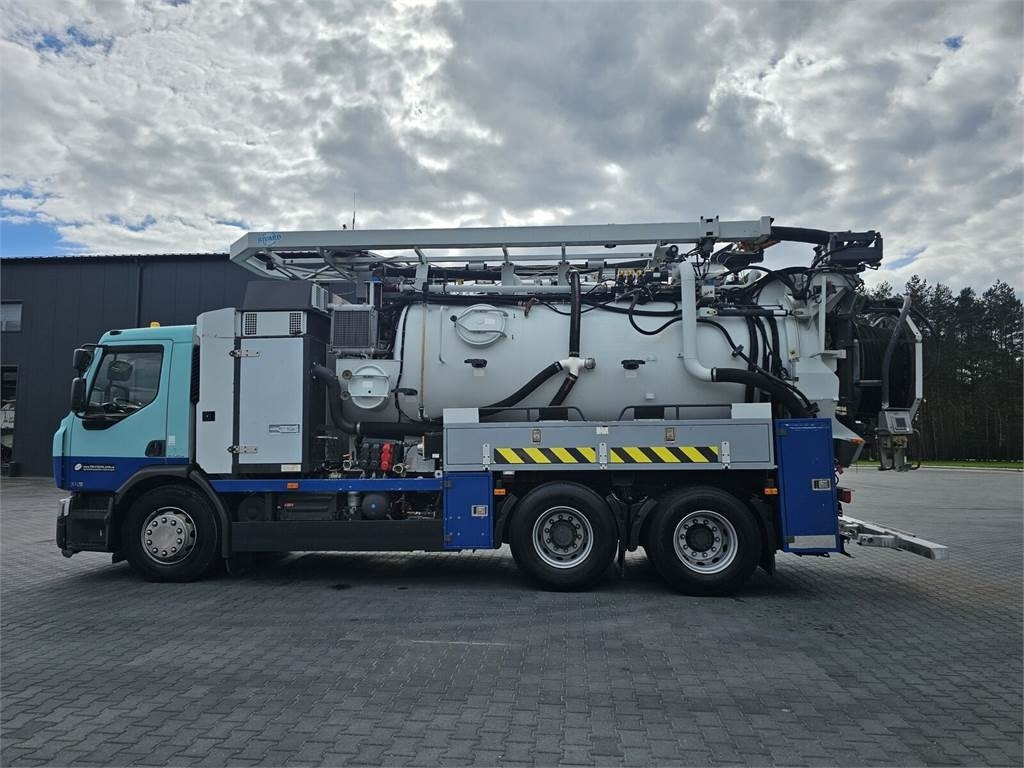 Renault 6x4 WUKO RIVARD RECYTLING for collecting liquid wa - Каналопочистваща машина: снимка 3 Renault 6x4 WUKO RIVARD RECYTLING for collecting liquid wa - Каналопочистваща машина: снимка 3