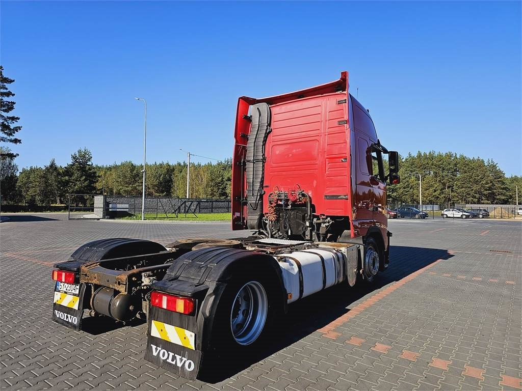 Volvo FH13 XXL MANUAL 420 EURO 5 2011 r MEGA LOW DECK - Влекач: снимка 5 Volvo FH13 XXL MANUAL 420 EURO 5 2011 r MEGA LOW DECK - Влекач: снимка 5