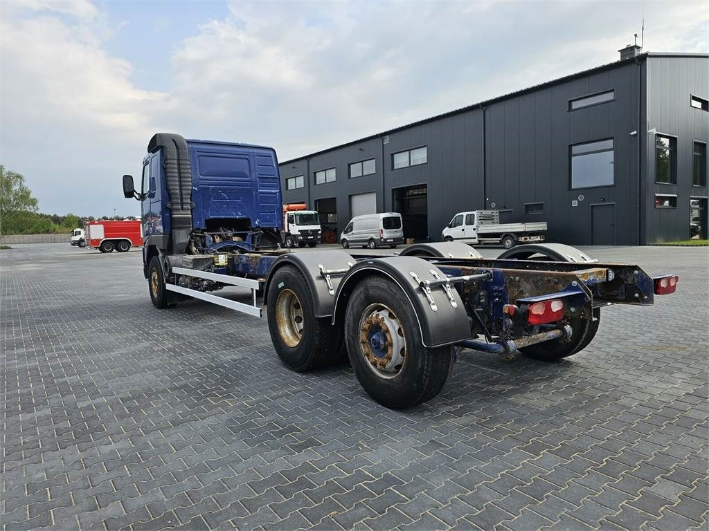 Volvo FH 16 470 KM 6x2 low mileage 229700 km !!!! - Рама/ Шаси за Камион: снимка 3 Volvo FH 16 470 KM 6x2 low mileage 229700 km !!!! - Рама/ Шаси за Камион: снимка 3