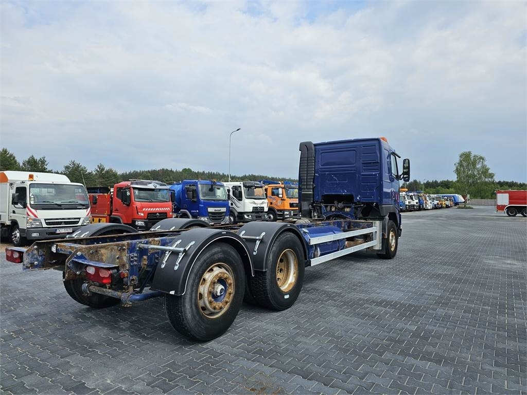 Volvo FH 16 470 KM 6x2 low mileage 229700 km !!!! - Рама/ Шаси за Камион: снимка 4 Volvo FH 16 470 KM 6x2 low mileage 229700 km !!!! - Рама/ Шаси за Камион: снимка 4