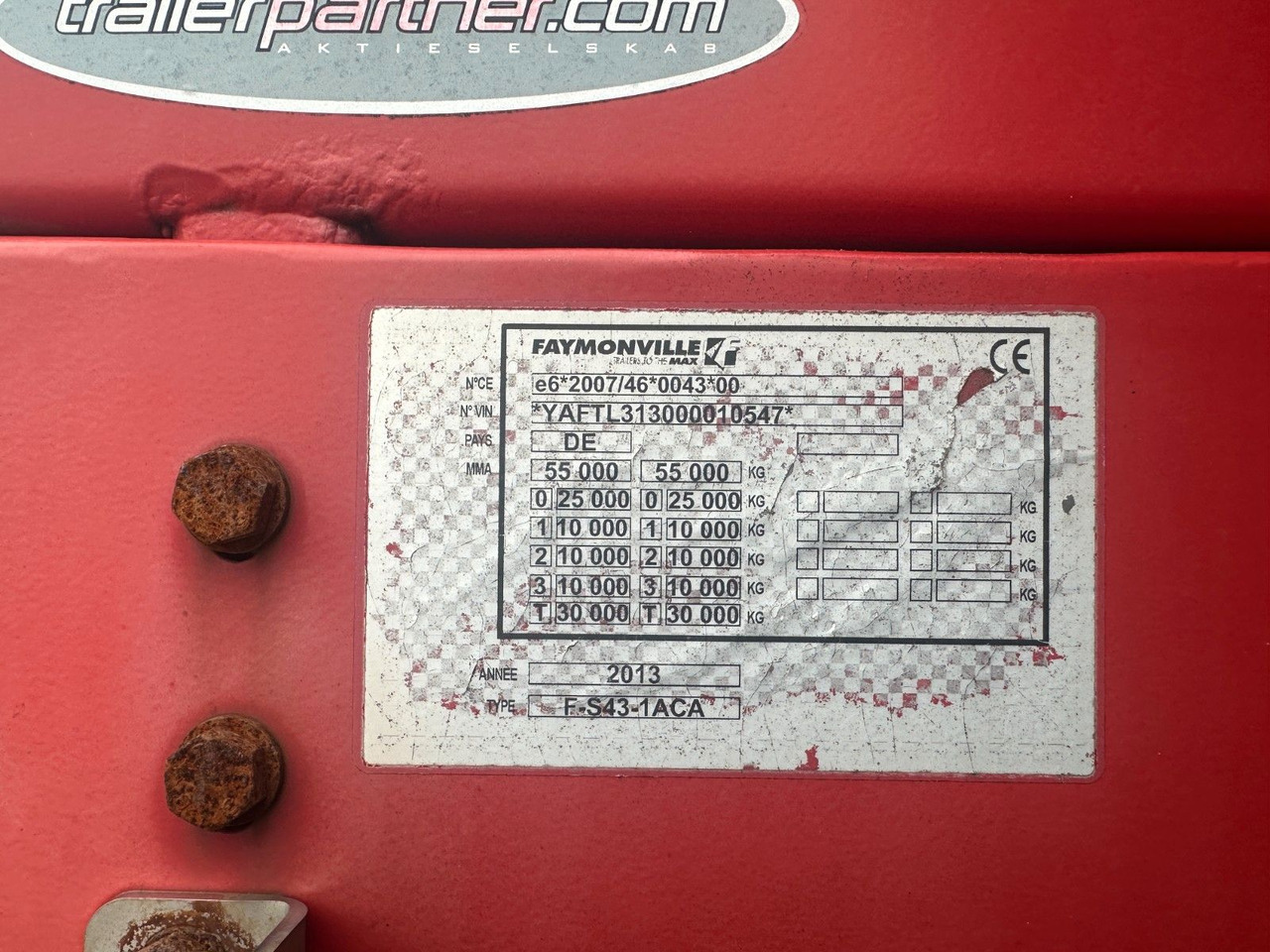 Нискорамна площадка полуремарке Faymonville 3 achs Tiefbett 300 mm Faymonville Megamax 3 achs Tiefbett 300 mm: снимка 9 Нискорамна площадка полуремарке Faymonville 3 achs Tiefbett 300 mm Faymonville Megamax 3 achs Tiefbett 300 mm: снимка 9