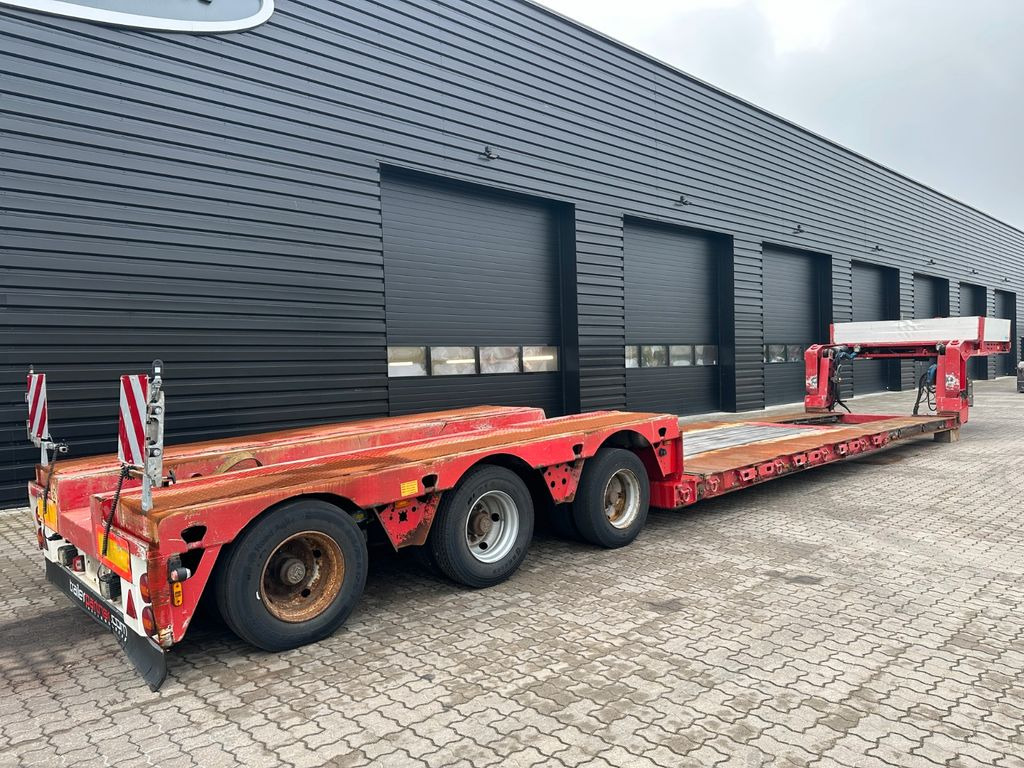 Нискорамна площадка полуремарке Faymonville Megamax 3 achs tiefbett Faymonville Megamax 3 achs tiefbett: снимка 10 Нискорамна площадка полуремарке Faymonville Megamax 3 achs tiefbett Faymonville Megamax 3 achs tiefbett: снимка 10