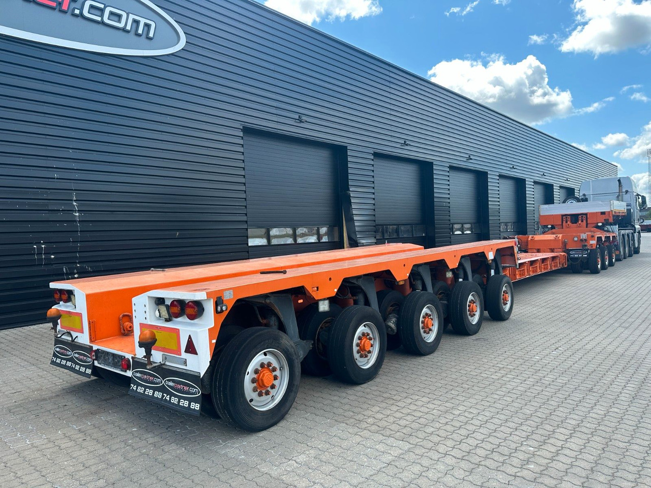 Goldhofer THP 3+5 XLE - Нискорамна площадка полуремарке: снимка 2 Goldhofer THP 3+5 XLE - Нискорамна площадка полуремарке: снимка 2