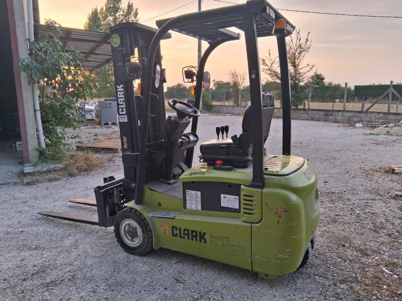 Clark GTX16 - Електрокар: снимка 2 Clark GTX16 - Електрокар: снимка 2