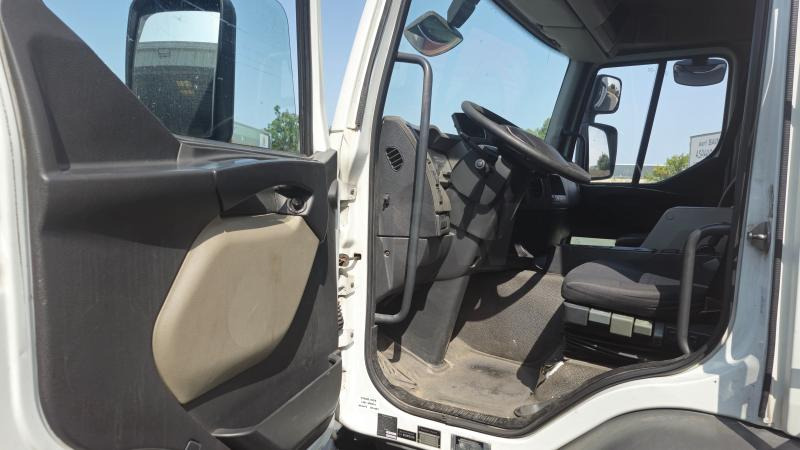 Лизинг на Renault Midlum 270 DXI Renault Midlum 270 DXI: снимка 8