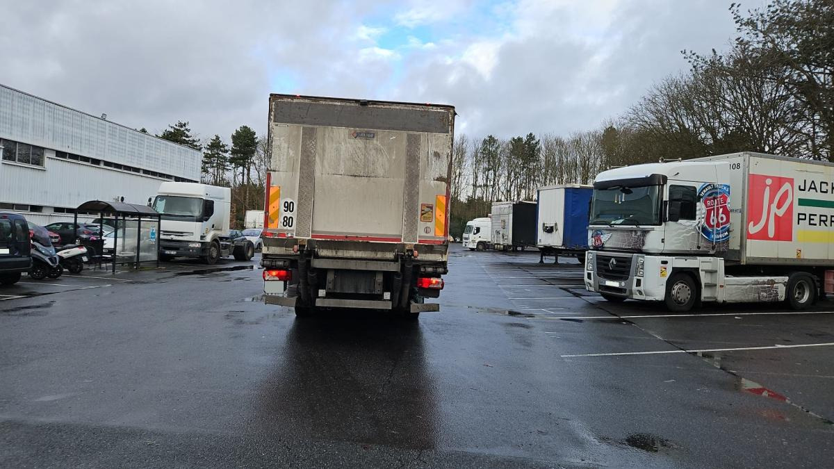 Scania P 370 - Рефрижератор камион: снимка 4 Scania P 370 - Рефрижератор камион: снимка 4