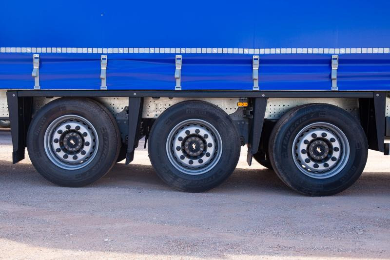 Schmitz Cargobull SCS (Location / Rent) - Брезентово полуремарке: снимка 4 Schmitz Cargobull SCS (Location / Rent) - Брезентово полуремарке: снимка 4