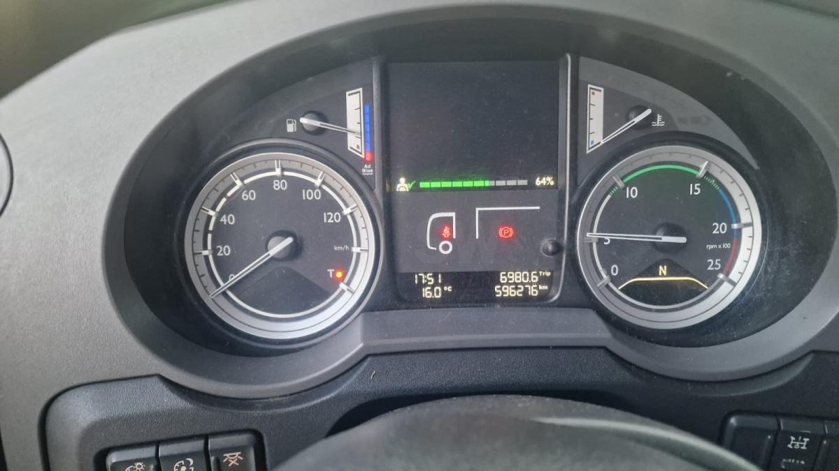 Влекач DAF XF 480: снимка 11