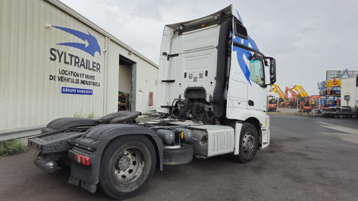 Mercedes Actros 1843 - Влекач: снимка 3 Mercedes Actros 1843 - Влекач: снимка 3