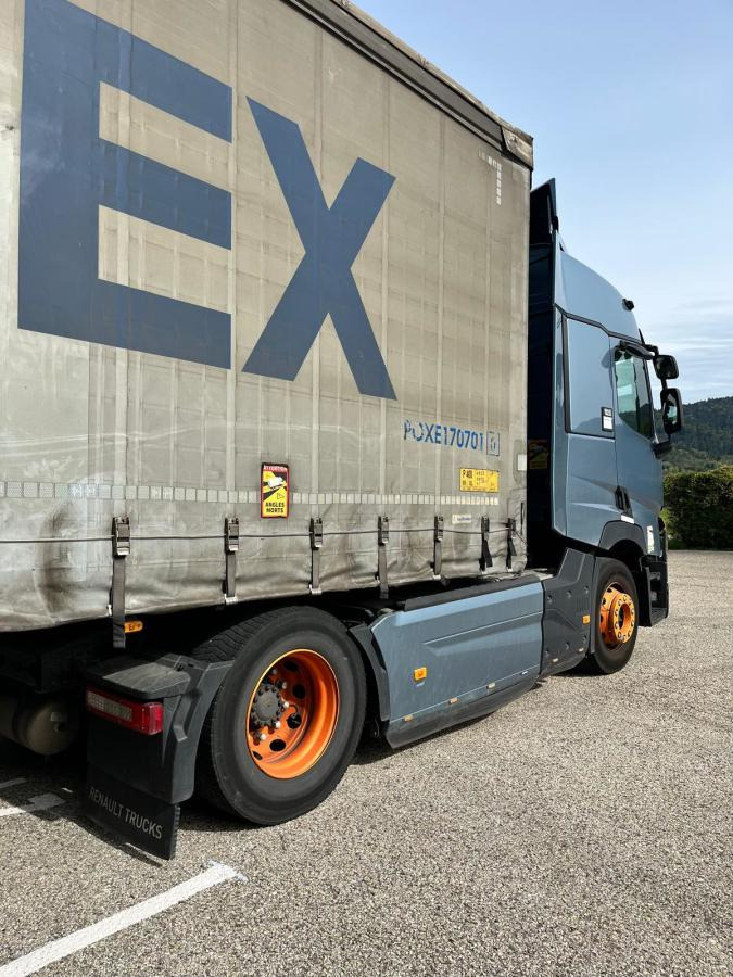 Renault Gamme T 480B - Влекач: снимка 4 Renault Gamme T 480B - Влекач: снимка 4