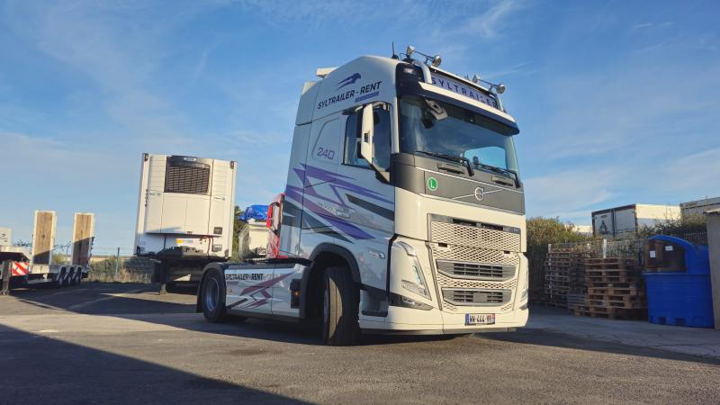 Volvo FH 500 AERO Globetrotter XXL (Location / Rent) - Влекач: снимка 1 Volvo FH 500 AERO Globetrotter XXL (Location / Rent) - Влекач: снимка 1