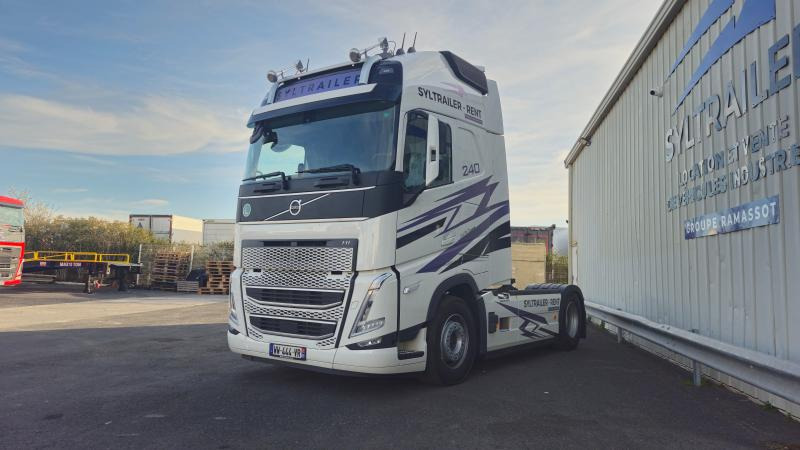 Нови Влекач Volvo FH 500 AERO Globetrotter XXL (Location / Rent): снимка 6 Нови Влекач Volvo FH 500 AERO Globetrotter XXL (Location / Rent): снимка 6