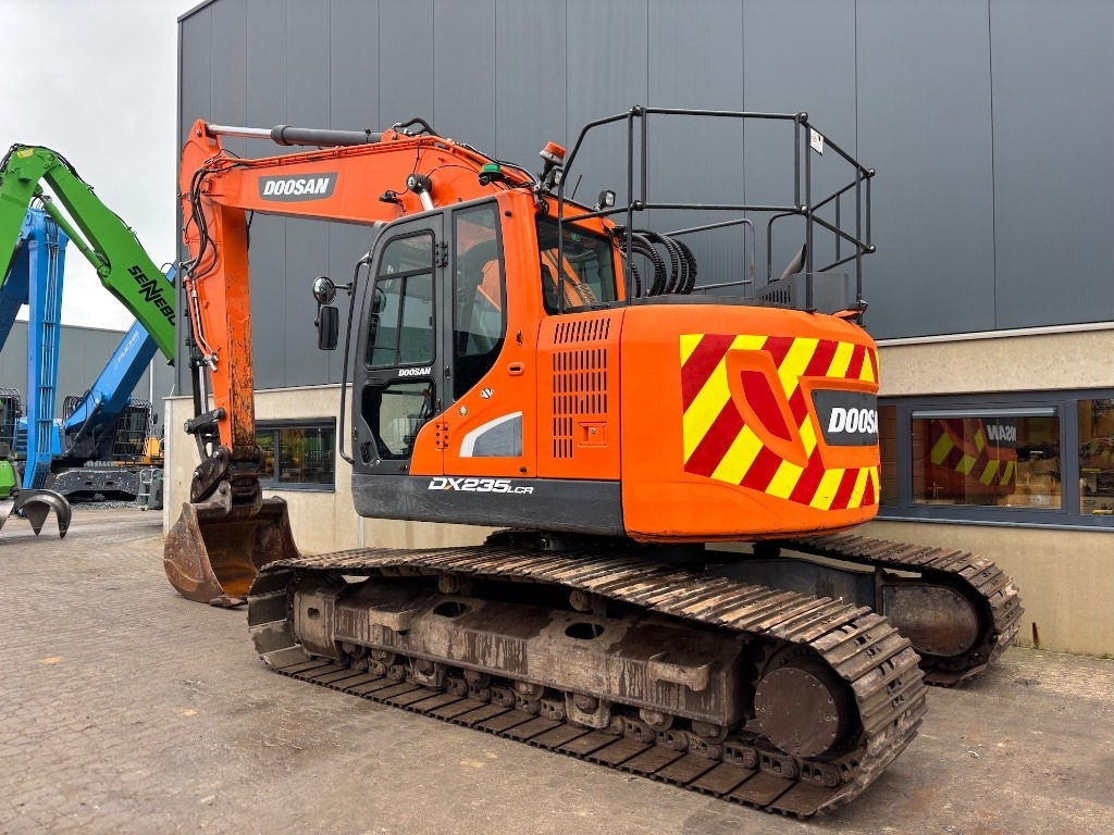 Doosan DX 235 LCR-5 - DX 235 - DX 225 - Верижен багер: снимка 3 Doosan DX 235 LCR-5 - DX 235 - DX 225 - Верижен багер: снимка 3