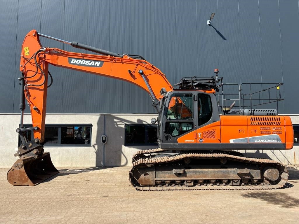 Doosan DX 255 LC-5 -- DX255LC -- DX 225 - Верижен багер: снимка 2 Doosan DX 255 LC-5 -- DX255LC -- DX 225 - Верижен багер: снимка 2