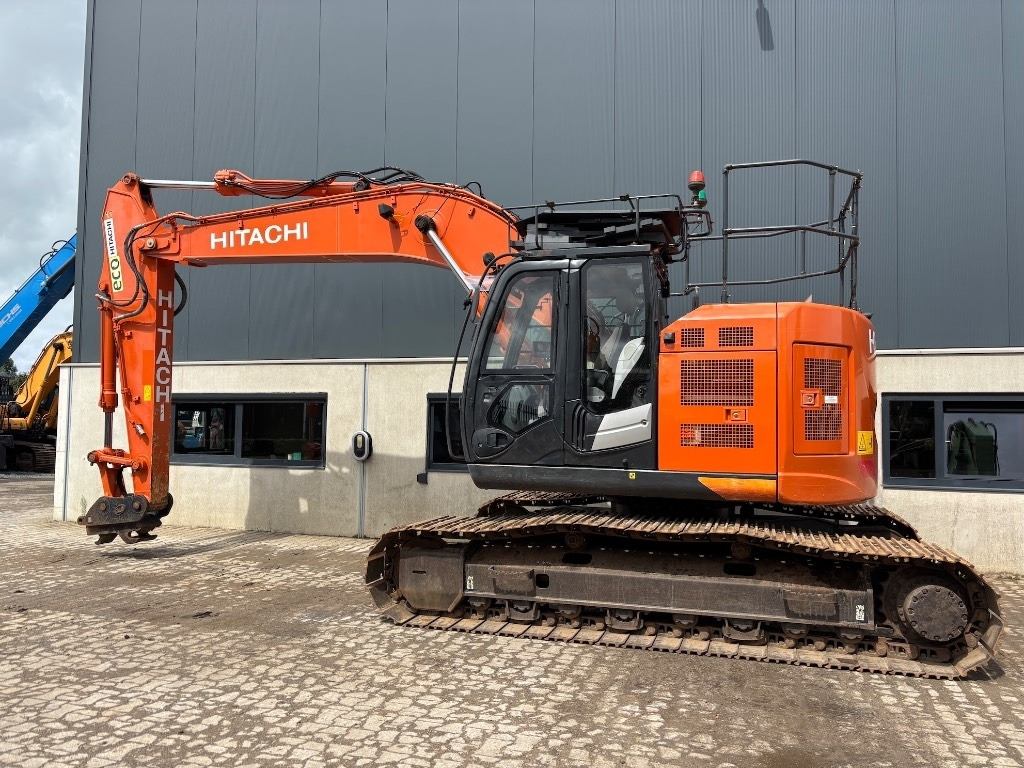 Hitachi ZX 225 US LC-6 - ZX225USLC - ZX 225 USLC - Верижен багер: снимка 2 Hitachi ZX 225 US LC-6 - ZX225USLC - ZX 225 USLC - Верижен багер: снимка 2
