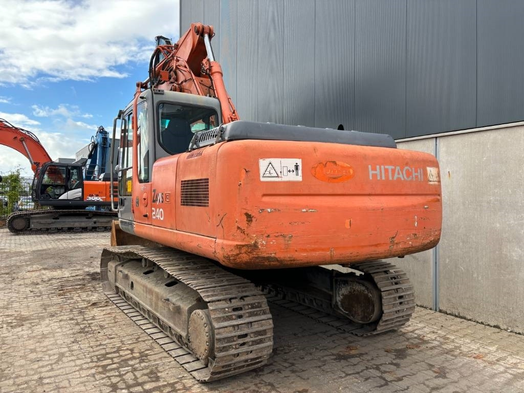 Hitachi ZX210 -- 6 cylinder isuzu -- manual engine! - Верижен багер: снимка 4 Hitachi ZX210 -- 6 cylinder isuzu -- manual engine! - Верижен багер: снимка 4
