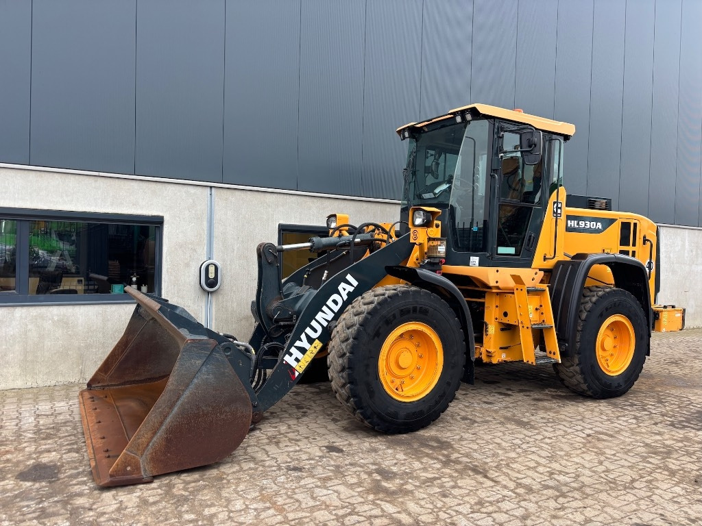 Hyundai 930 A - 930A - 940 - 940A - Колесен товарач: снимка 1 Hyundai 930 A - 930A - 940 - 940A - Колесен товарач: снимка 1