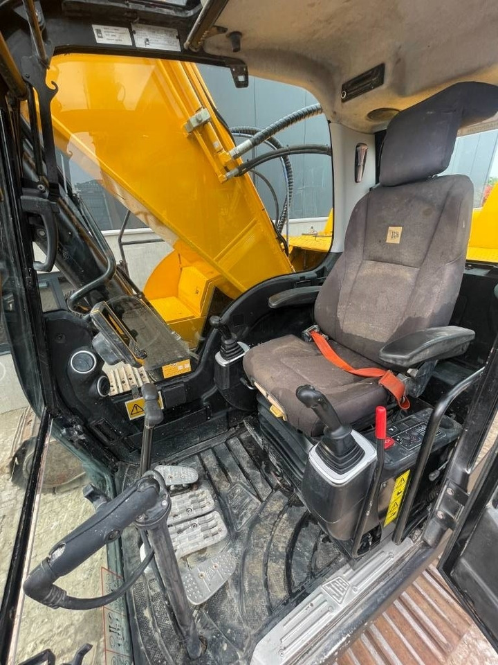 Верижен багер JCB JS300LC -- JS 300 LC: снимка 25