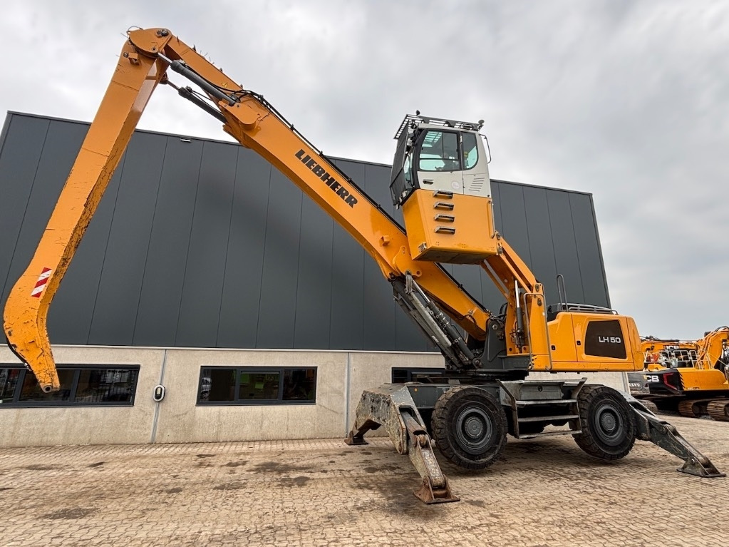 Liebherr LH 50 M - Багер за манипулиране на материали: снимка 1 Liebherr LH 50 M - Багер за манипулиране на материали: снимка 1