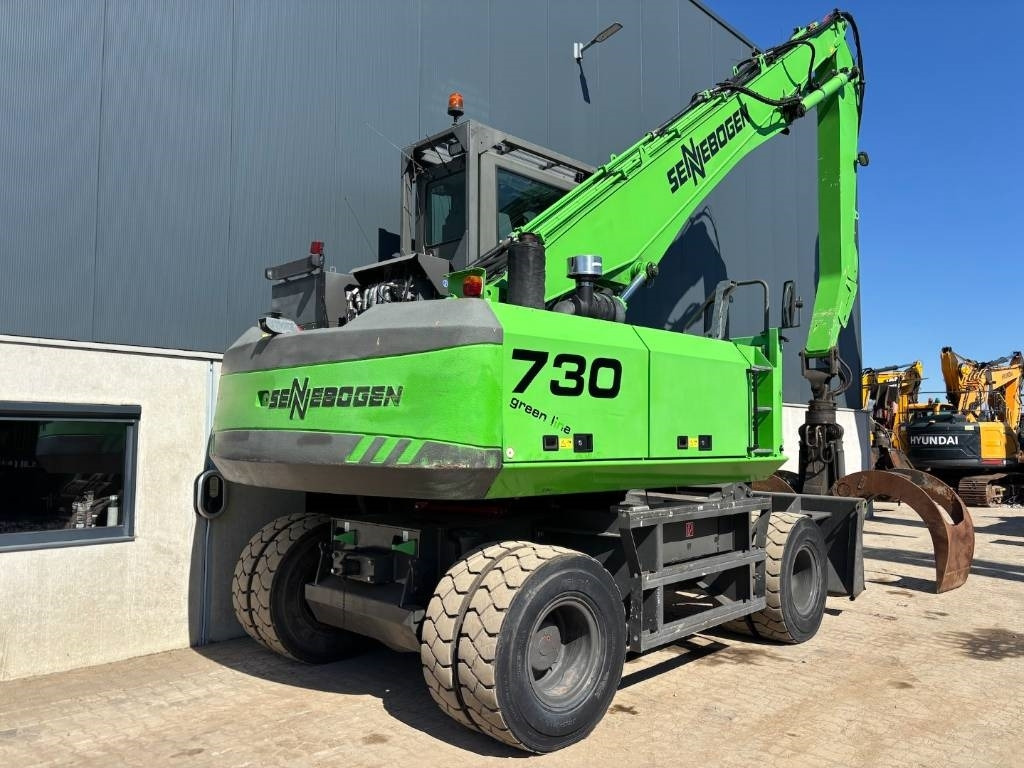 Sennebogen 730 -- Wood application -- incl grapple - Багер за манипулиране на материали: снимка 5 Sennebogen 730 -- Wood application -- incl grapple - Багер за манипулиране на материали: снимка 5