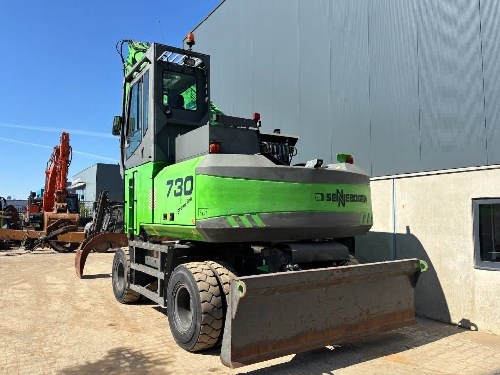Sennebogen 730 -- Wood application -- incl grapple - Багер за манипулиране на материали: снимка 3 Sennebogen 730 -- Wood application -- incl grapple - Багер за манипулиране на материали: снимка 3