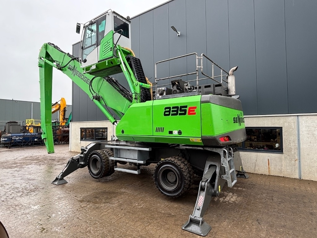 Sennebogen 835 M - 835 E - 835E - 835M - Багер за манипулиране на материали: снимка 3 Sennebogen 835 M - 835 E - 835E - 835M - Багер за манипулиране на материали: снимка 3