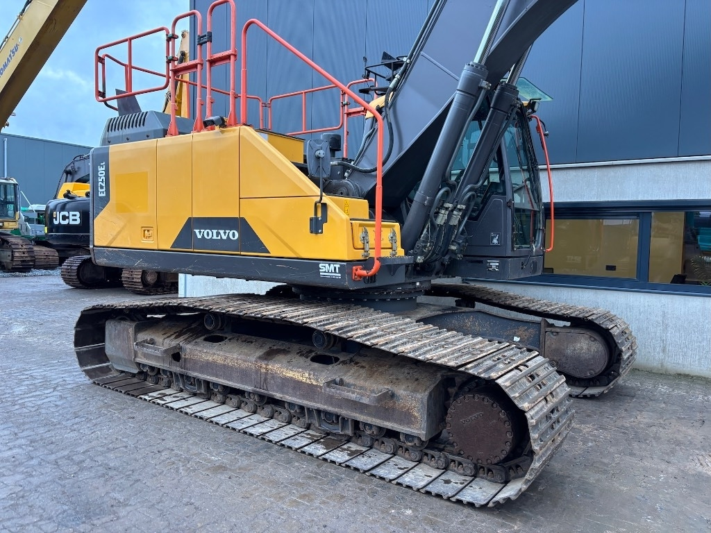 Верижен багер Volvo EC 250 E - EC 250 EL - EC250 - EC250EL: снимка 8