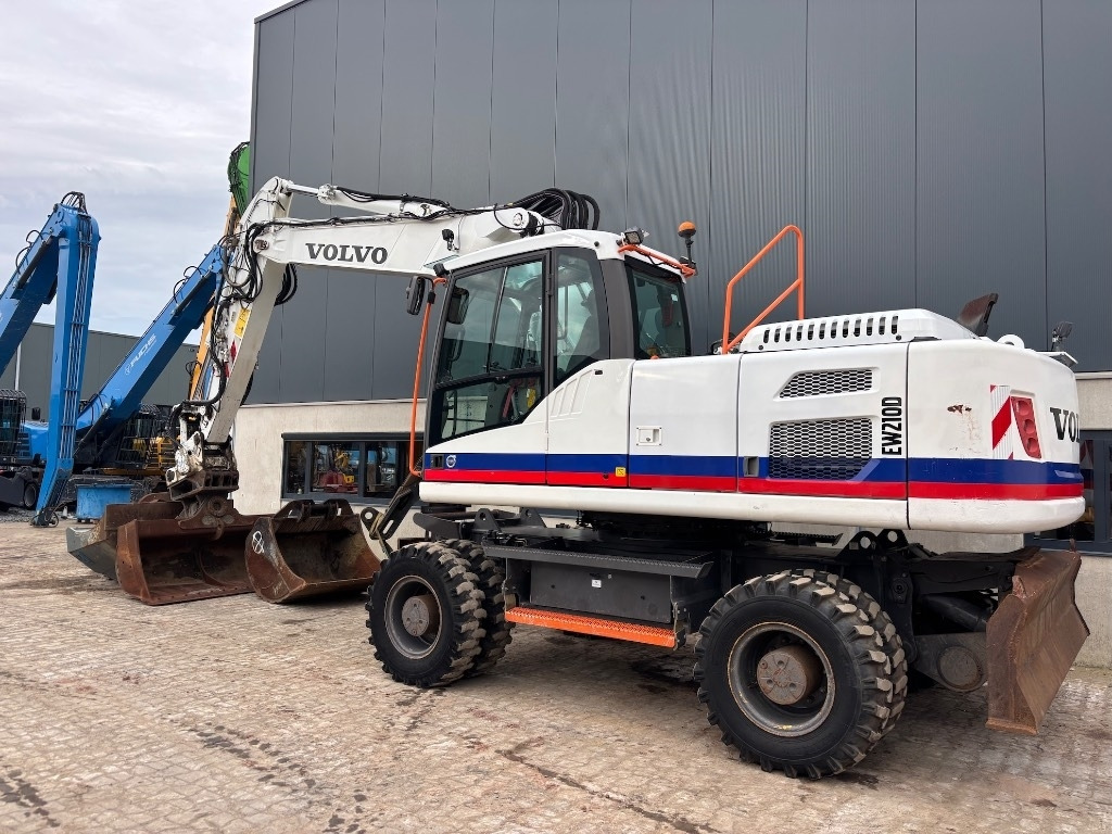 Volvo EW 210 D - EW210 - EW210D - EW 180 - EW 240 - Колесен багер: снимка 3 Volvo EW 210 D - EW210 - EW210D - EW 180 - EW 240 - Колесен багер: снимка 3