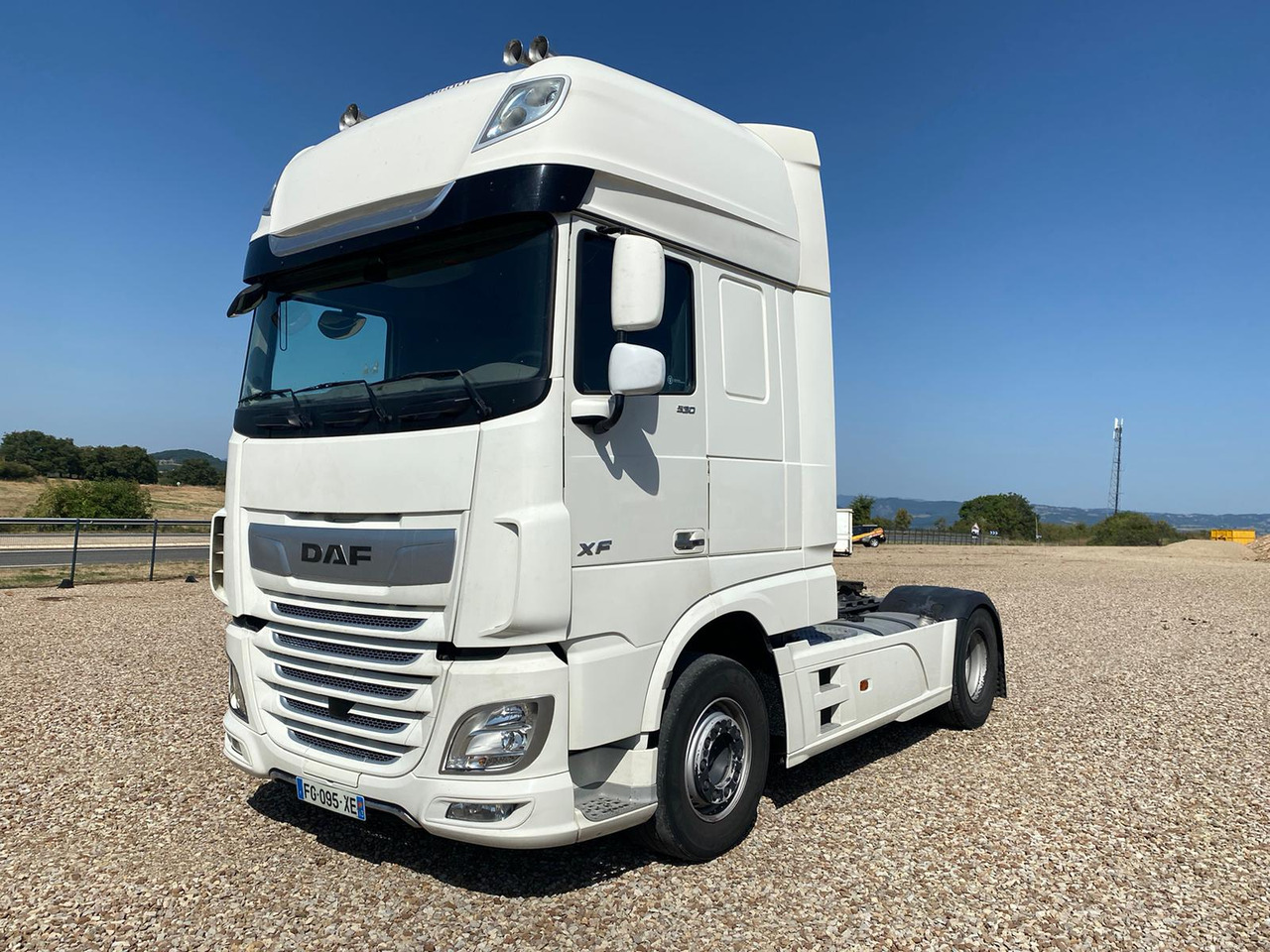DAF XF530 Super Space Cab - Влекач: снимка 1 DAF XF530 Super Space Cab - Влекач: снимка 1
