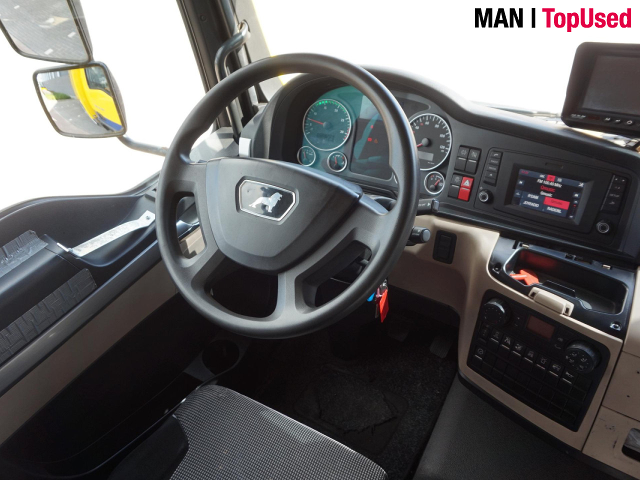 MAN TGL 12.220 4X2 BL - Камион с брезент: снимка 4 MAN TGL 12.220 4X2 BL - Камион с брезент: снимка 4