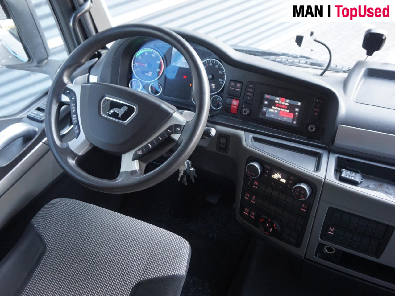 MAN TGX 18.420 4X2 BLS / PTO / EURO 6 - Влекач: снимка 4 MAN TGX 18.420 4X2 BLS / PTO / EURO 6 - Влекач: снимка 4