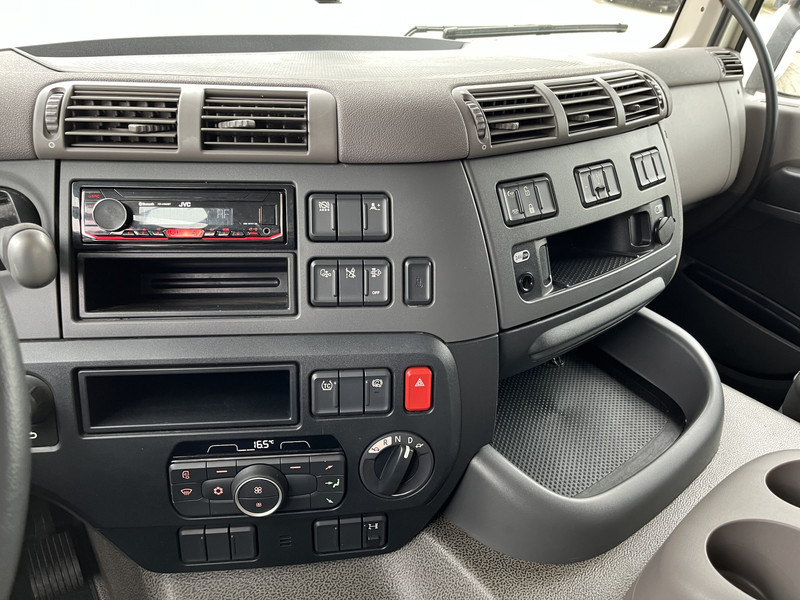 DAF CF 260 FA / Carrier Koeler - 30 gr / Chereau Frigobox / Laadklep 2000 kg - Рефрижератор камион: снимка 5 DAF CF 260 FA / Carrier Koeler - 30 gr / Chereau Frigobox / Laadklep 2000 kg - Рефрижератор камион: снимка 5