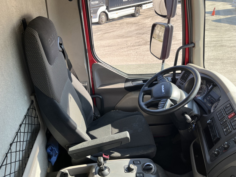DAF LF 210 FA / 12 Ton / 354 dkm / Box / Laadklep / NL Truck - Камион фургон: снимка 3 DAF LF 210 FA / 12 Ton / 354 dkm / Box / Laadklep / NL Truck - Камион фургон: снимка 3