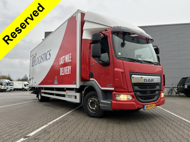 DAF LF 210 FA / 12 Ton / 450 dkm / Tacho V2 / Box / Laadklep / APK TUV 09-26 - Камион фургон: снимка 1 DAF LF 210 FA / 12 Ton / 450 dkm / Tacho V2 / Box / Laadklep / APK TUV 09-26 - Камион фургон: снимка 1