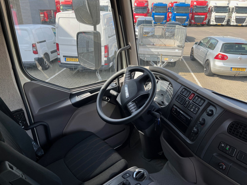 DAF LF 230 FA 18 Ton Box met Laadklep / Te huur - Bel 013-7200971 voor de mogelijkheden ! - Камион фургон: снимка 5 DAF LF 230 FA 18 Ton Box met Laadklep / Te huur - Bel 013-7200971 voor de mogelijkheden ! - Камион фургон: снимка 5