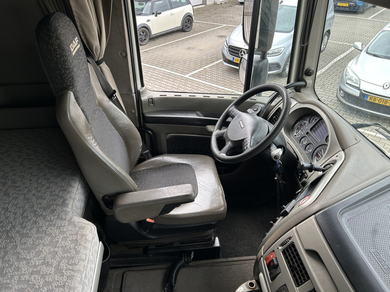 DAF XF 105 510 SC 6x2 / VDL Hook 25 Ton / 327 dkm / 9 Ton Front Axle / APK TUV 04-26 - Мултилифт с кука камион, Камион с кран: снимка 4 DAF XF 105 510 SC 6x2 / VDL Hook 25 Ton / 327 dkm / 9 Ton Front Axle / APK TUV 04-26 - Мултилифт с кука камион, Камион с кран: снимка 4
