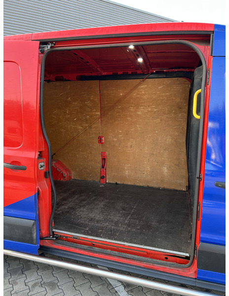 Товарен бус Ford Transit 2.0 TDCI Trend / 196 dkm / L3 H2 / APK TUV 11-25: снимка 9