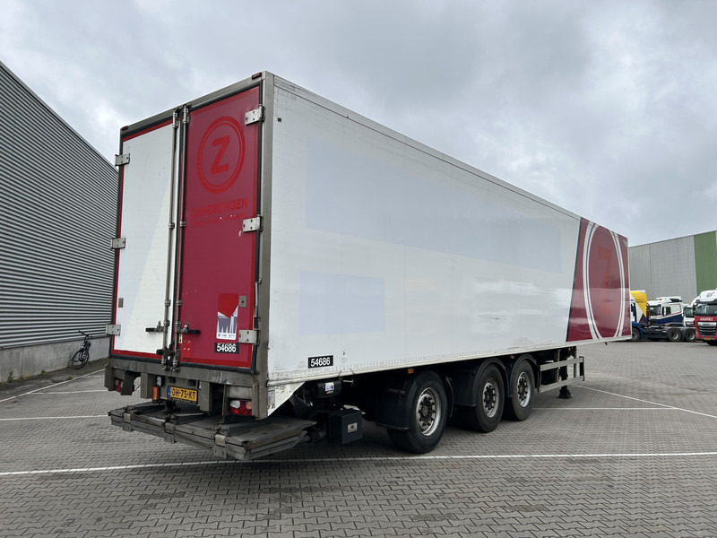 H.T.F. HZO 39 / Carrier Vector 1800 Frigo / Flowers / Loadlift 2500 kg / NL Trailer - Рефрижератор полуремарке: снимка 2 H.T.F. HZO 39 / Carrier Vector 1800 Frigo / Flowers / Loadlift 2500 kg / NL Trailer - Рефрижератор полуремарке: снимка 2