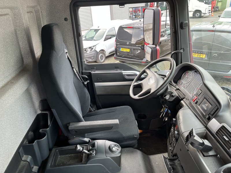 MAN TGM 18.250 / 18 Ton / 560 dkm / New Tacho V2 / Box / Loadlift / APK TUV 12-25 - Камион фургон: снимка 3 MAN TGM 18.250 / 18 Ton / 560 dkm / New Tacho V2 / Box / Loadlift / APK TUV 12-25 - Камион фургон: снимка 3