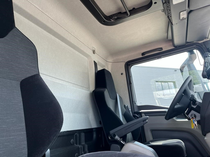 MAN TGM 18.250 / Carrier Koeler -30 gr / Chereau Frigobox / Laadklep / APK 06-26 - Рефрижератор камион: снимка 5 MAN TGM 18.250 / Carrier Koeler -30 gr / Chereau Frigobox / Laadklep / APK 06-26 - Рефрижератор камион: снимка 5