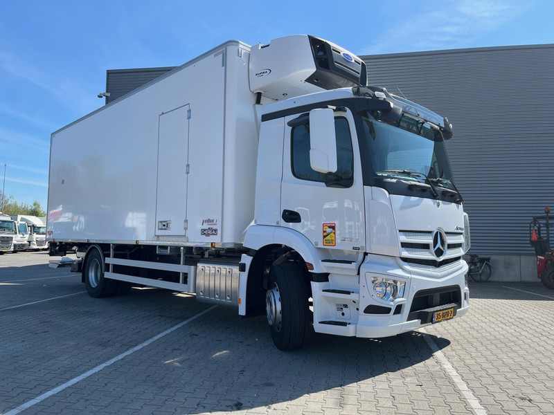 Mercedes-Benz Actros 2124 MULTITEMP / Carrier Koeler / Alleen Te Huur -> 013-7200971 - Рефрижератор камион: снимка 1 Mercedes-Benz Actros 2124 MULTITEMP / Carrier Koeler / Alleen Te Huur -> 013-7200971 - Рефрижератор камион: снимка 1