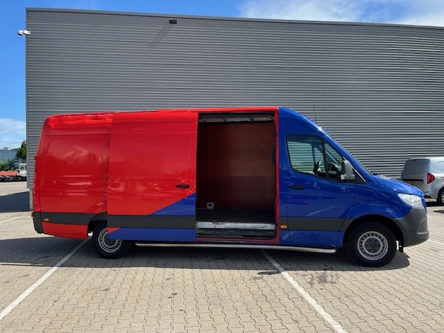 Mercedes-Benz Sprinter 311 / 2.2 CDI / L3 H2 / Automatic / APK-TUV 02-26 - Малък ван: снимка 3 Mercedes-Benz Sprinter 311 / 2.2 CDI / L3 H2 / Automatic / APK-TUV 02-26 - Малък ван: снимка 3