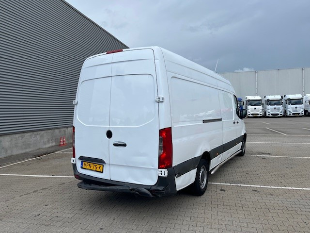 Mercedes-Benz Sprinter 315 1.9 CDI / L4 H2 / Automatic / APK-TUV 04-26 - Товарен бус: снимка 4 Mercedes-Benz Sprinter 315 1.9 CDI / L4 H2 / Automatic / APK-TUV 04-26 - Товарен бус: снимка 4
