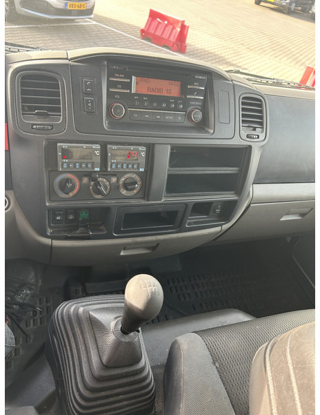 Nissan Cabstar NT400 / Duo Temp Frigo -30 gr / 146 dkm/ Blad - Blad / APK TUV 03-26 - Хладилен бус: снимка 5 Nissan Cabstar NT400 / Duo Temp Frigo -30 gr / 146 dkm/ Blad - Blad / APK TUV 03-26 - Хладилен бус: снимка 5