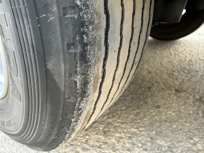 Брезентово полуремарке Pacton T3-001 / Curtainside Trailer / BPW Drum / APK TUV 03-26: снимка 8 Брезентово полуремарке Pacton T3-001 / Curtainside Trailer / BPW Drum / APK TUV 03-26: снимка 8