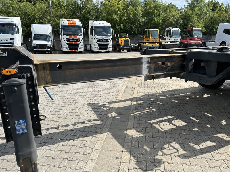 Renders Euro 800 / Container Chassis / 20 - 30 - 40 - 45 ft / SAF / APK TUV 11-25 - Контейнеровоз/ Сменна каросерия полуремарке: снимка 4 Renders Euro 800 / Container Chassis / 20 - 30 - 40 - 45 ft / SAF / APK TUV 11-25 - Контейнеровоз/ Сменна каросерия полуремарке: снимка 4
