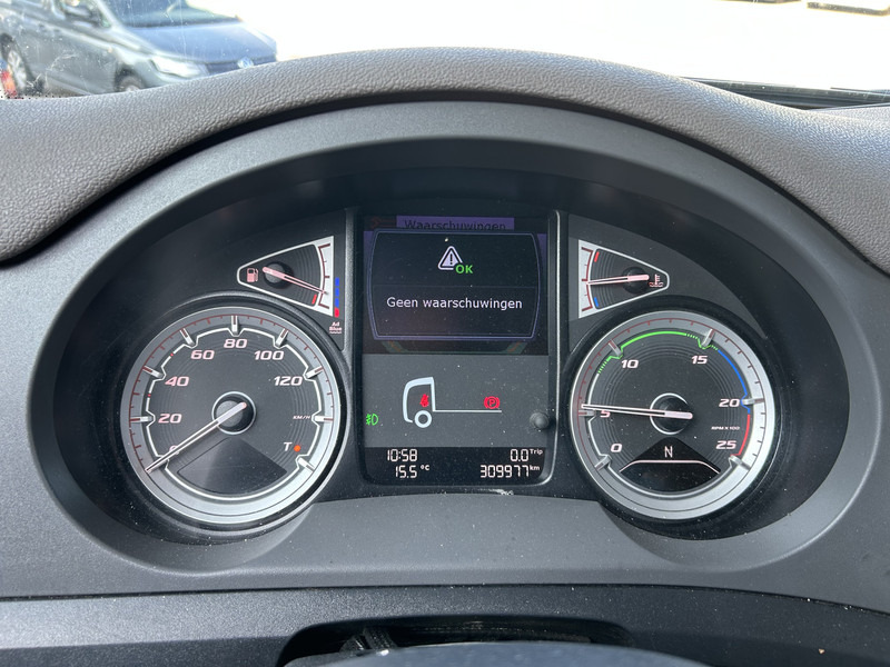 DAF CF 410 FT Space Cab / 309 dkm / Smart Tacho V2 / APK TUV 01-26 - Влекач: снимка 4 DAF CF 410 FT Space Cab / 309 dkm / Smart Tacho V2 / APK TUV 01-26 - Влекач: снимка 4