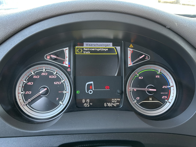 DAF CF 410 FT Space Cab / 678 dkm / Smart Tacho V2 / APK TUV 11-25 - Влекач: снимка 4 DAF CF 410 FT Space Cab / 678 dkm / Smart Tacho V2 / APK TUV 11-25 - Влекач: снимка 4